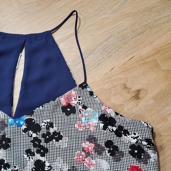 🔺️Express Blue & Floral Checkered Reversible Flowy Sleeveless Top Large - Picture 7 of 13